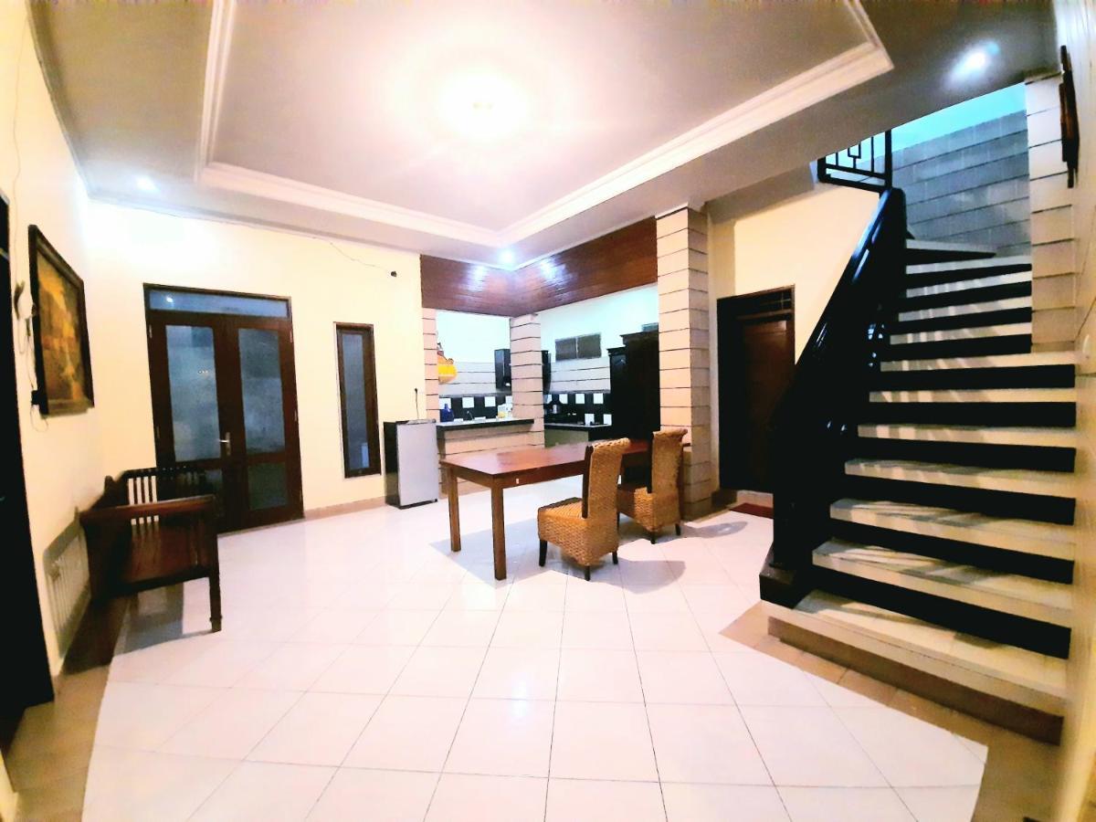 Ganggas Homestay Jimbaran Exterior foto