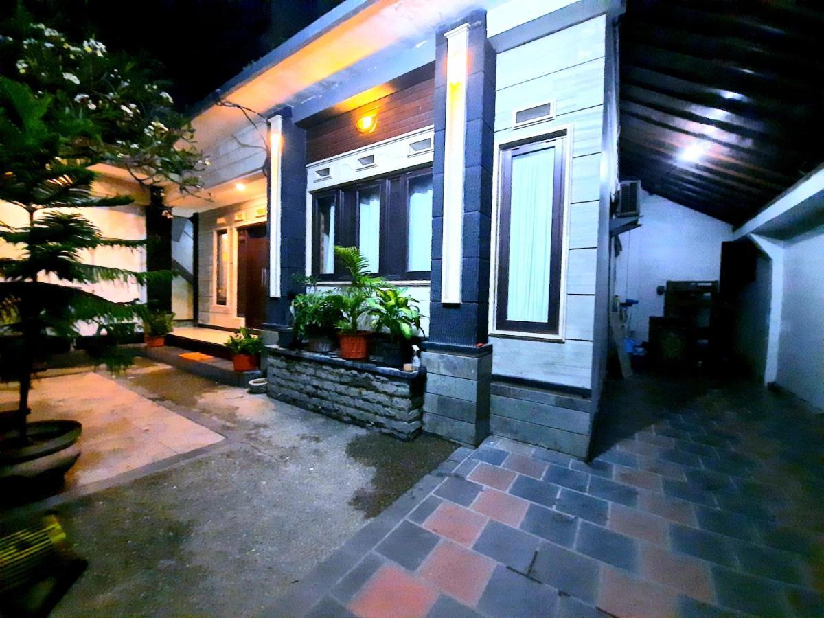 Ganggas Homestay Jimbaran Exterior foto