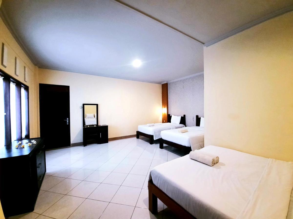 Ganggas Homestay Jimbaran Exterior foto